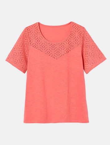 Tshirt avec empiècement macramé